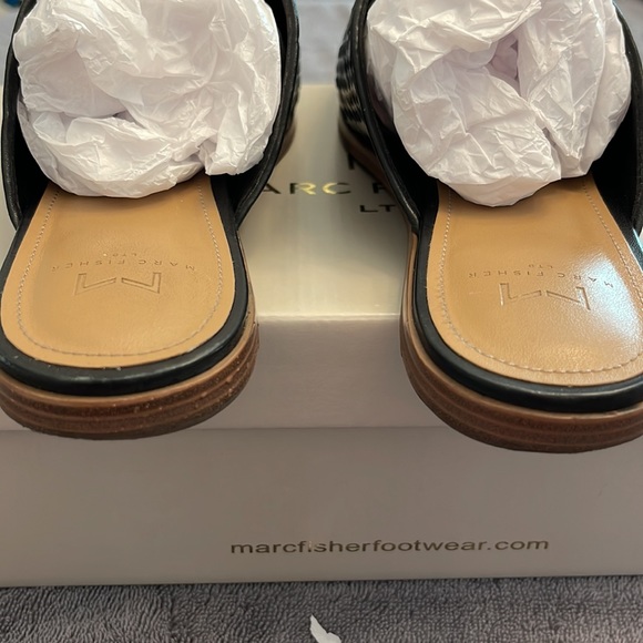 Marc Fisher 9.5 black Garren mules - Picture 3 of 5